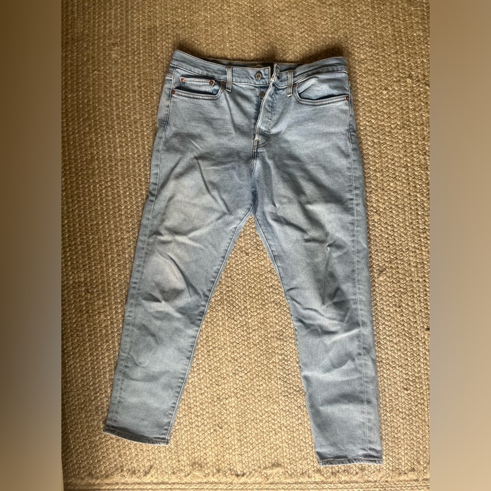 Levi Wedgie Straight